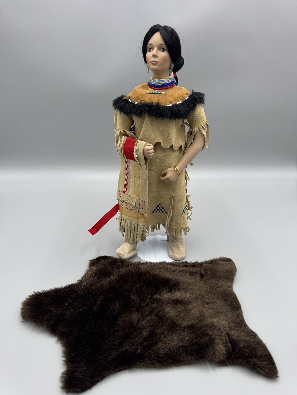 Vintage 1995 Hamilton Collection LOZEN Native American Doll 15”